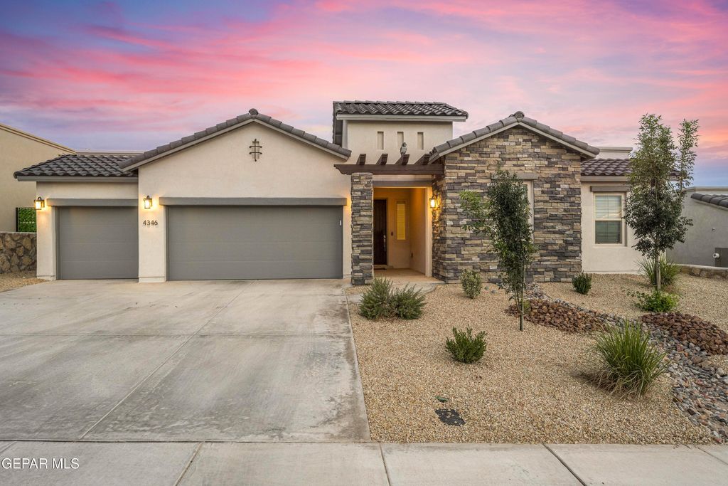 Photo of 4346 Sage Springs Drive, Las Cruces, NM 88011 (MLS # 932379)