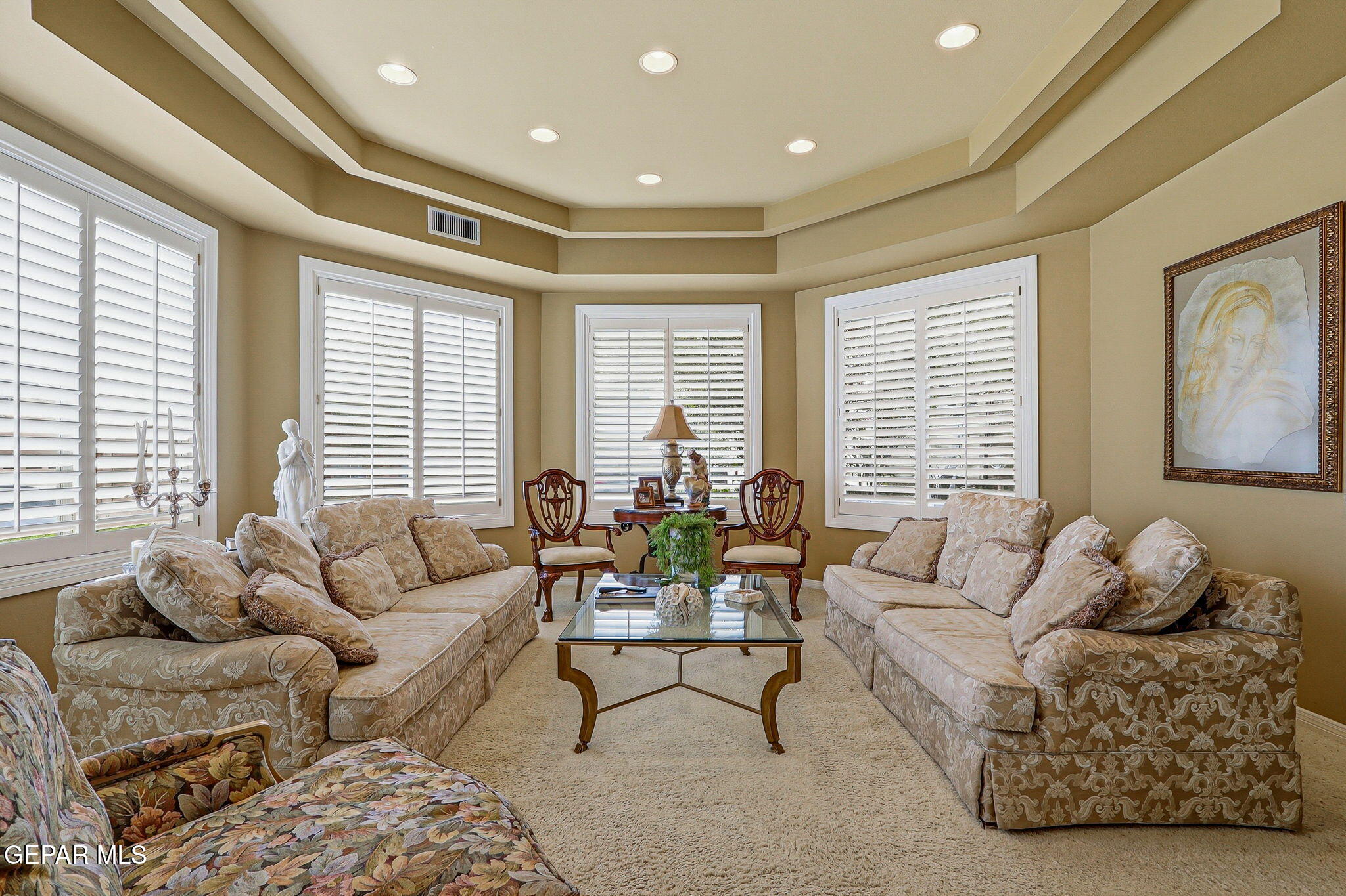 5806 DIAMOND POINT Circle