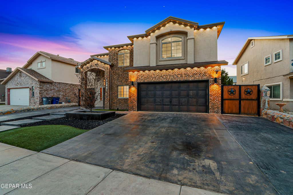 Photo of 12801 TIERRA MINA DR, El Paso, TX 79938 (MLS # 945943)