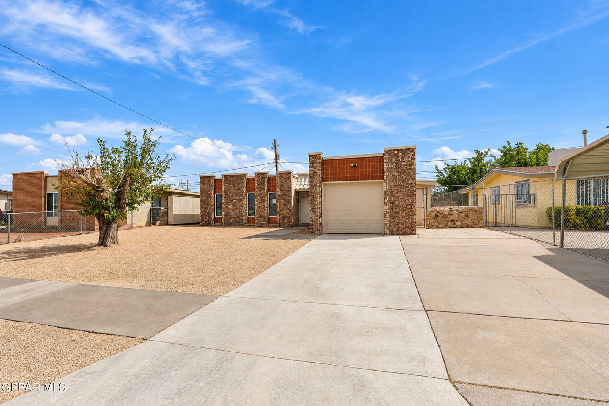 5312 DEARBORNE Drive