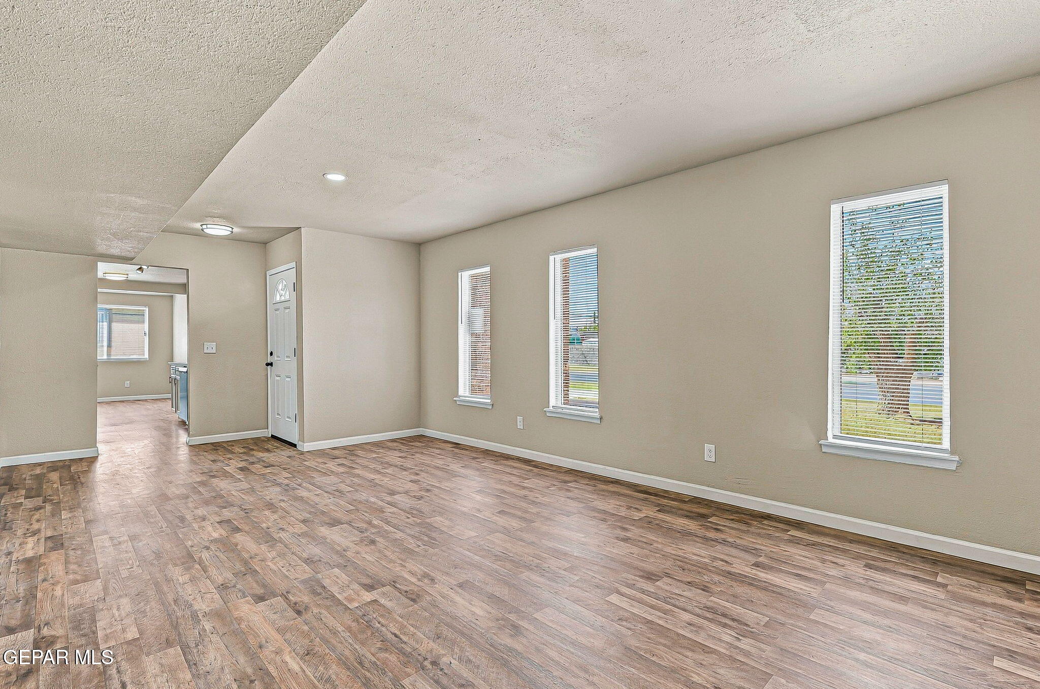 5312 DEARBORNE Drive