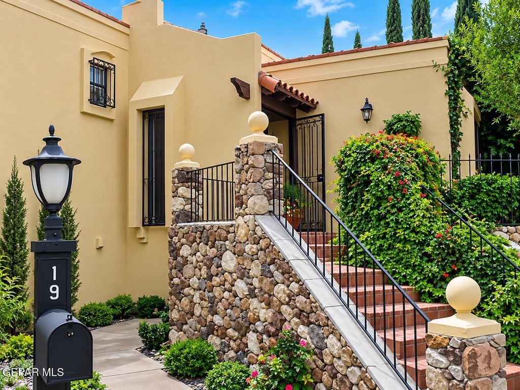 Photo of 6006 Balcones Court #19, El Paso, TX 79912 (MLS # 950333)