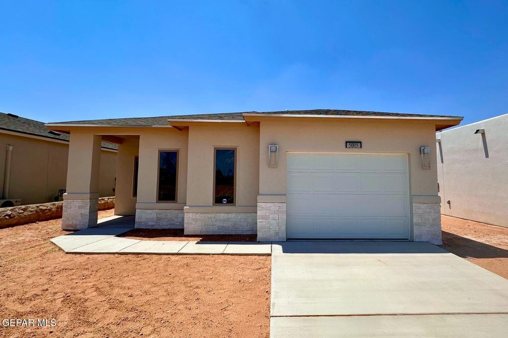 Photo of 5005 ANDREW JOREL Drive, El Paso, TX 79938 (MLS # 931633)