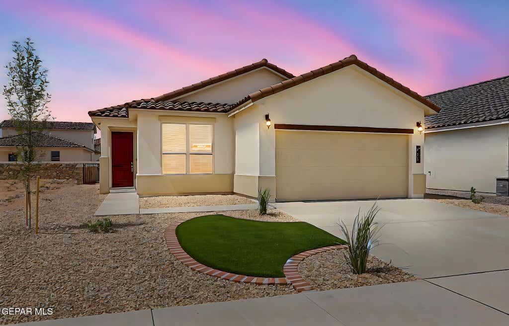 Photo of 545 Paseo De La Reina Street, El Paso, TX 79938 (MLS # 945541)
