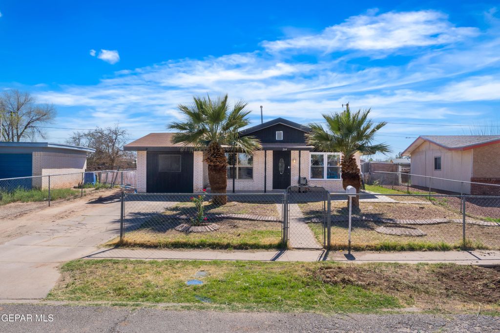 Photo of 264 LINK Drive, El Paso, TX 79907 (MLS # 940709)