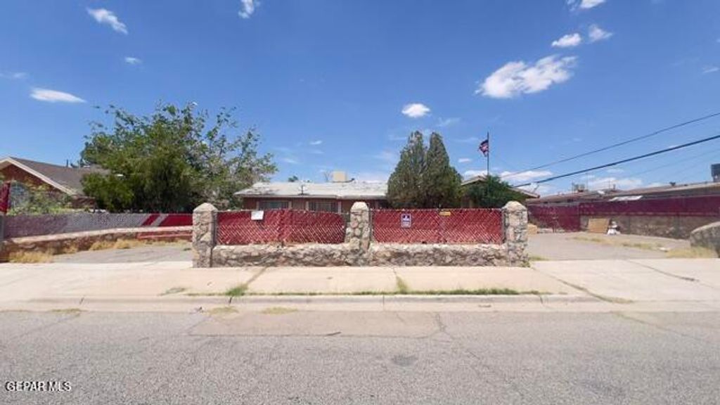 Photo of 8063 GLENDALE Avenue, El Paso, TX 79907 (MLS # 944420)