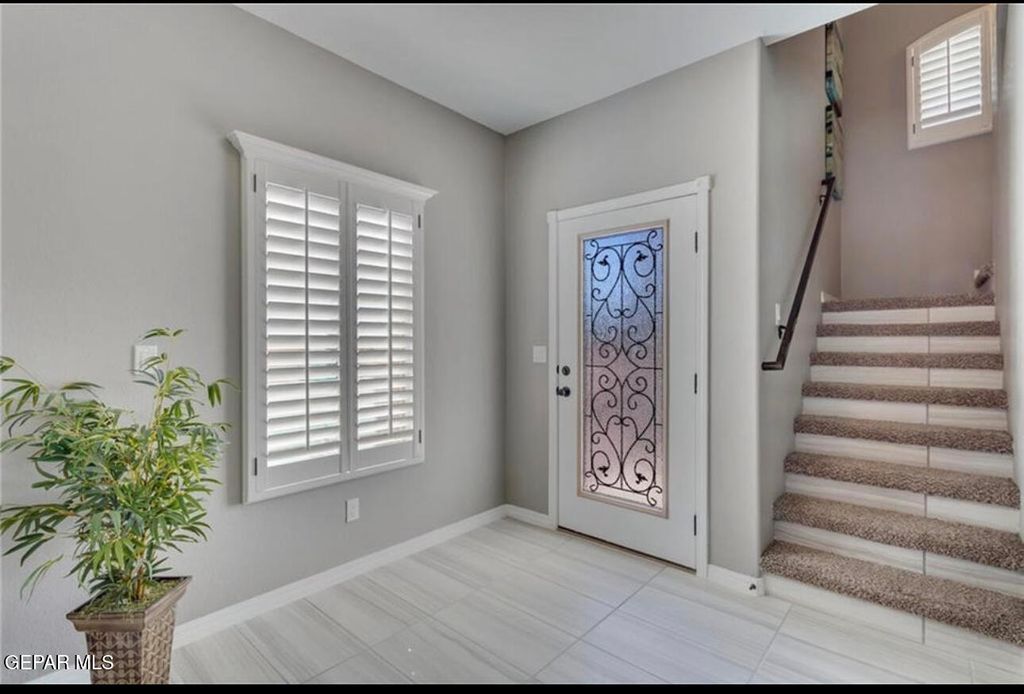 Photo of 13436 CINDERFORD Avenue, Horizon City, TX 79928 (MLS # 940748)