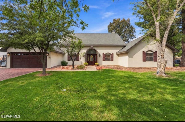 360 RIO ESTANCIA DR, EL PASO, TX 79932 - Image f00a48cdda8d3c556529af0c9e7d21fd/1977983374