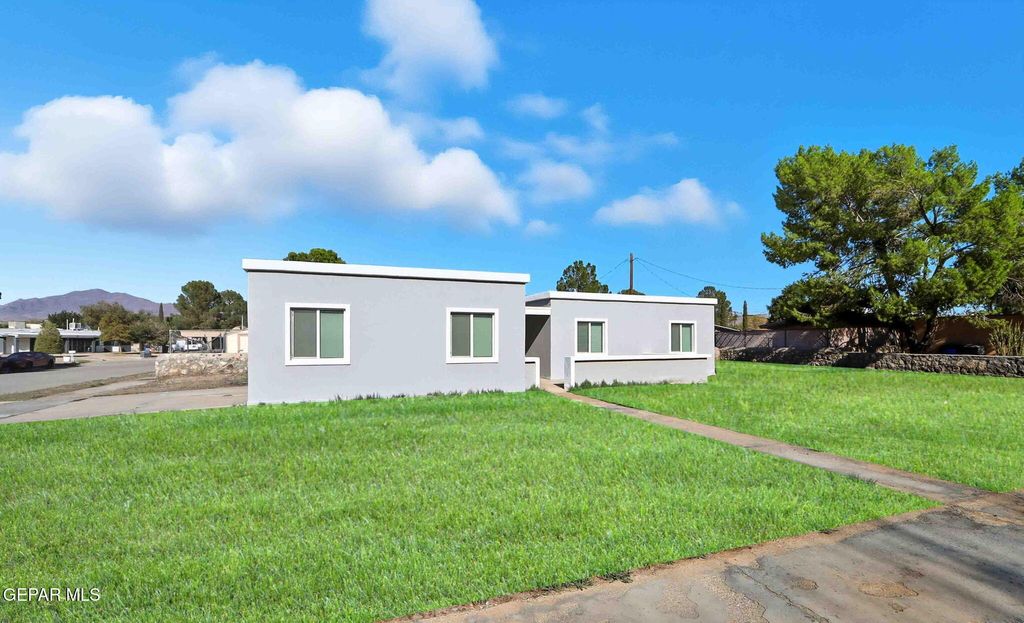 Photo of 4113 ROXBURY Drive, El Paso, TX 79922 (MLS # 934456)