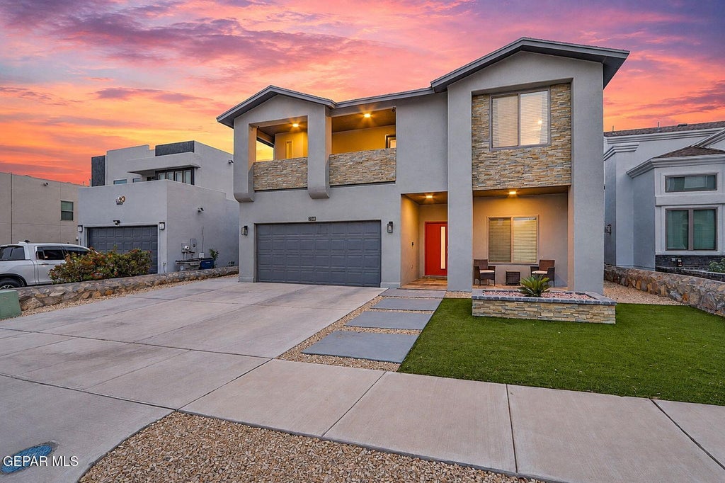 Photo of 12548 BLUE HERON Drive, El Paso, TX 79928 (MLS # 950594)