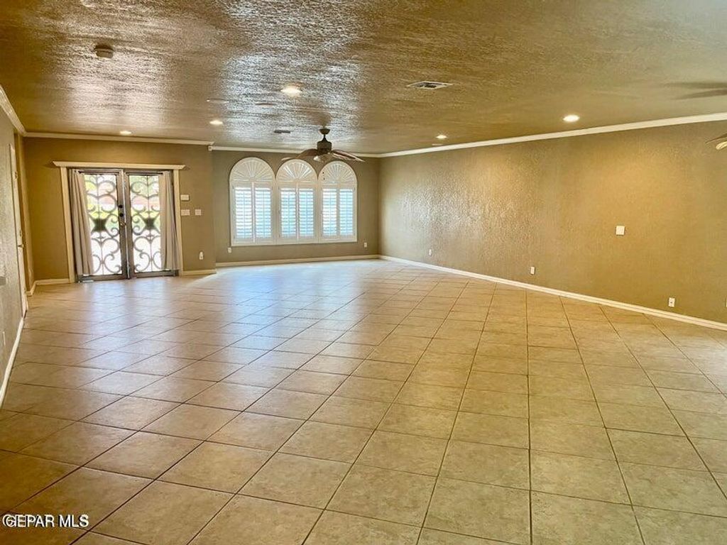 Photo of 7409 EDGEMERE Boulevard, El Paso, TX 79925 (MLS # 936311)