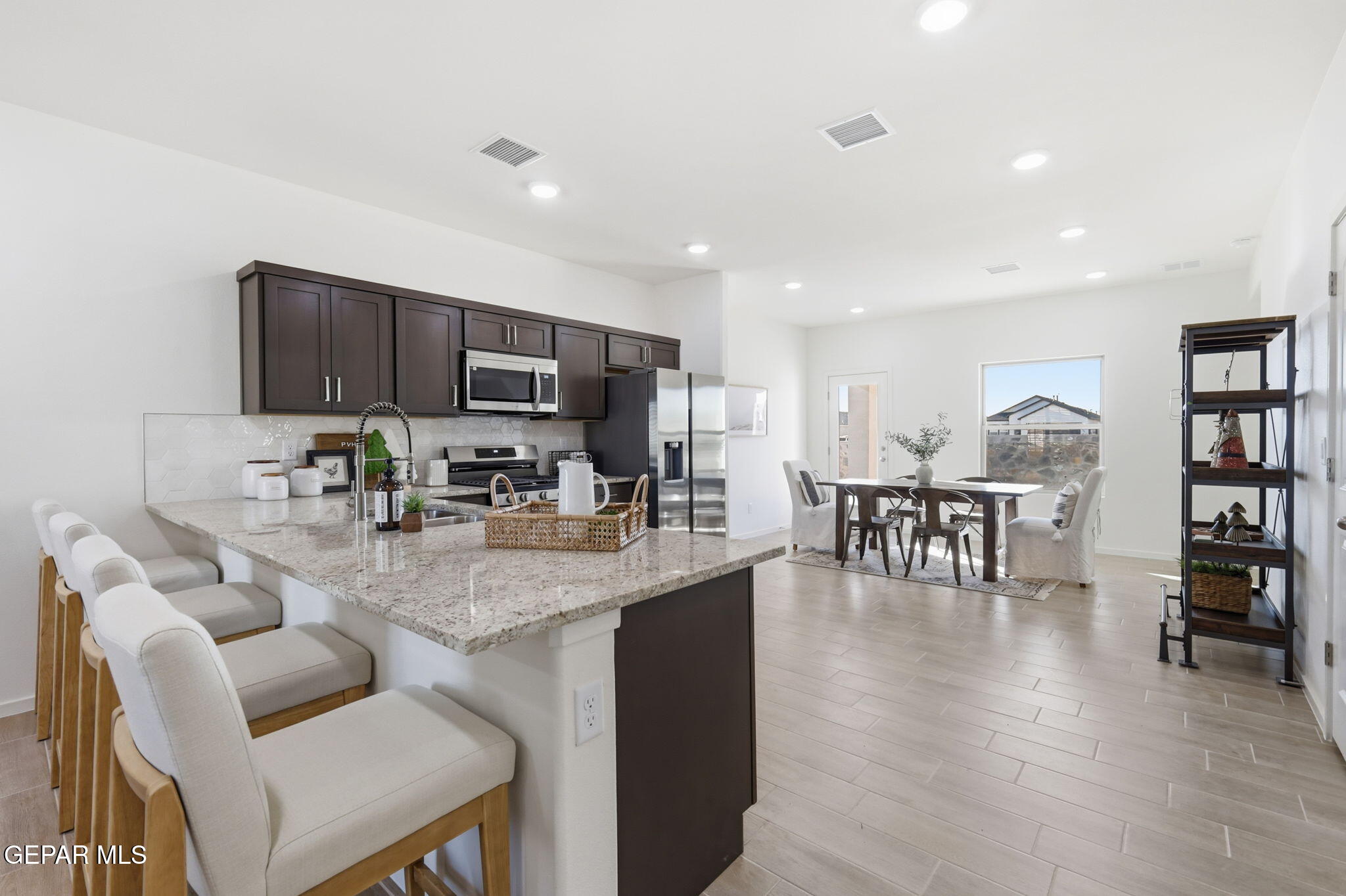 13825 Summer Wave Avenue