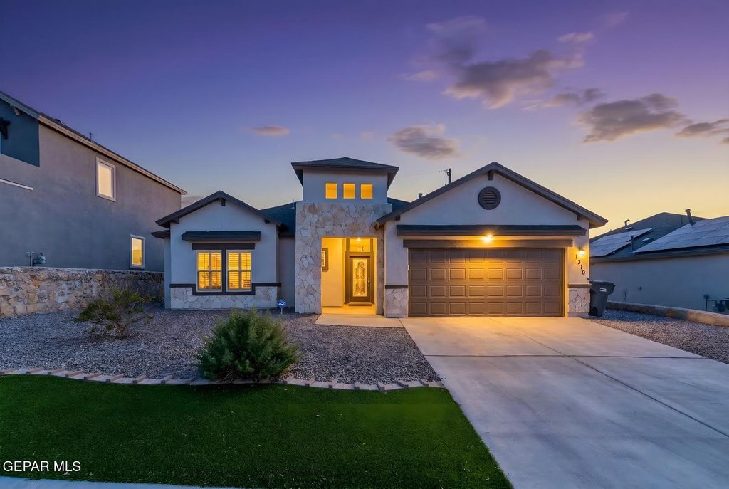 Photo of 1310 MEADOW Road, Canutillo, TX 79835 (MLS # 942409)