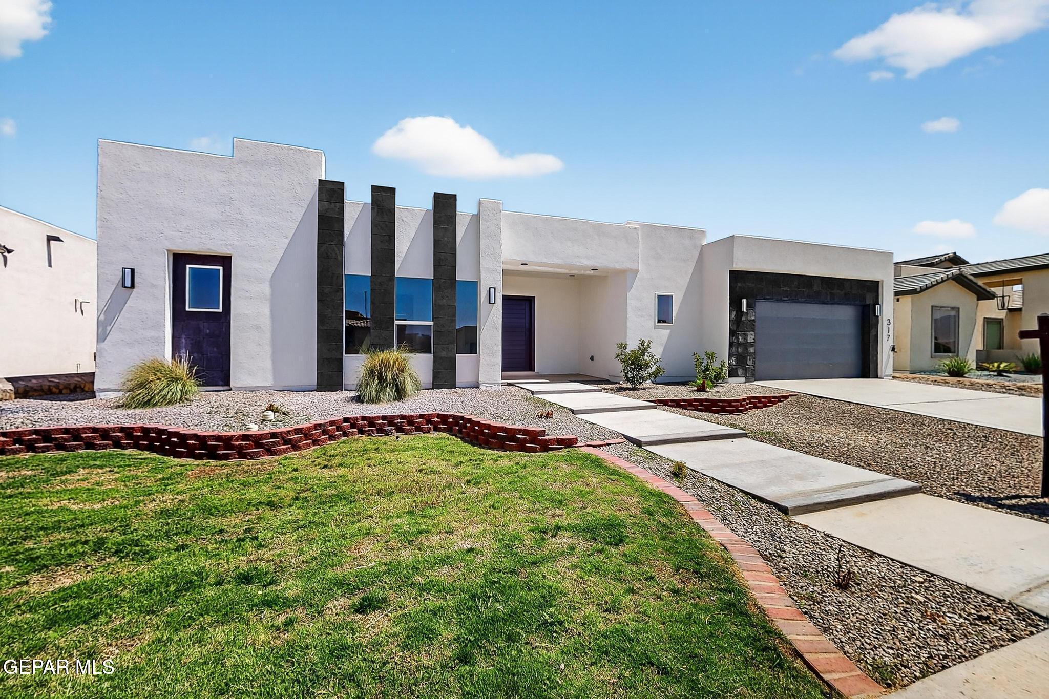 317 RIO DE JAZMIN Circle