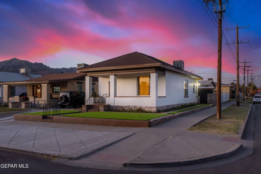 Photo of 3625 La Luz Avenue, El Paso, TX 79903 (MLS # 934625)