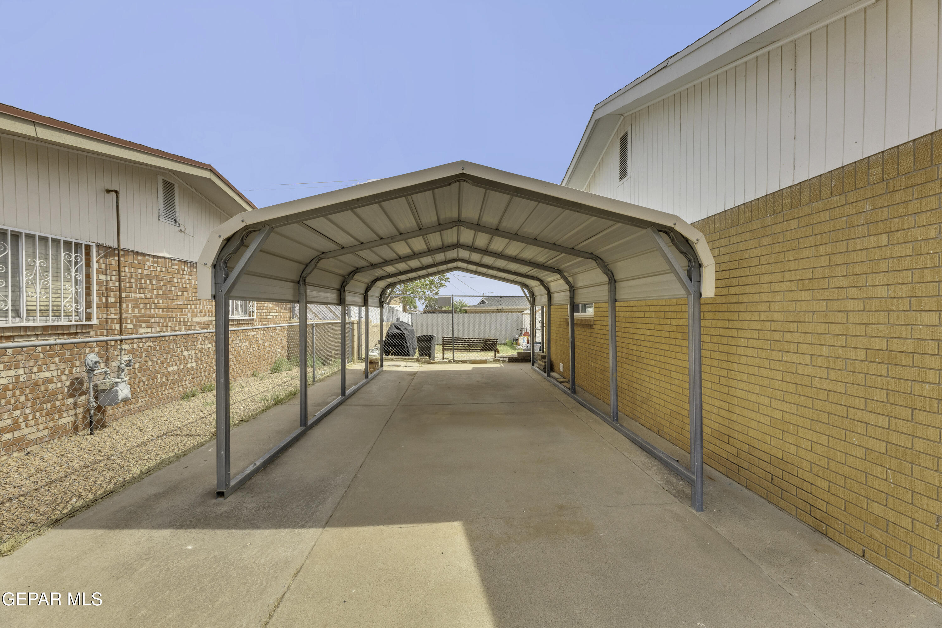 10268 YELLOWSTONE Street