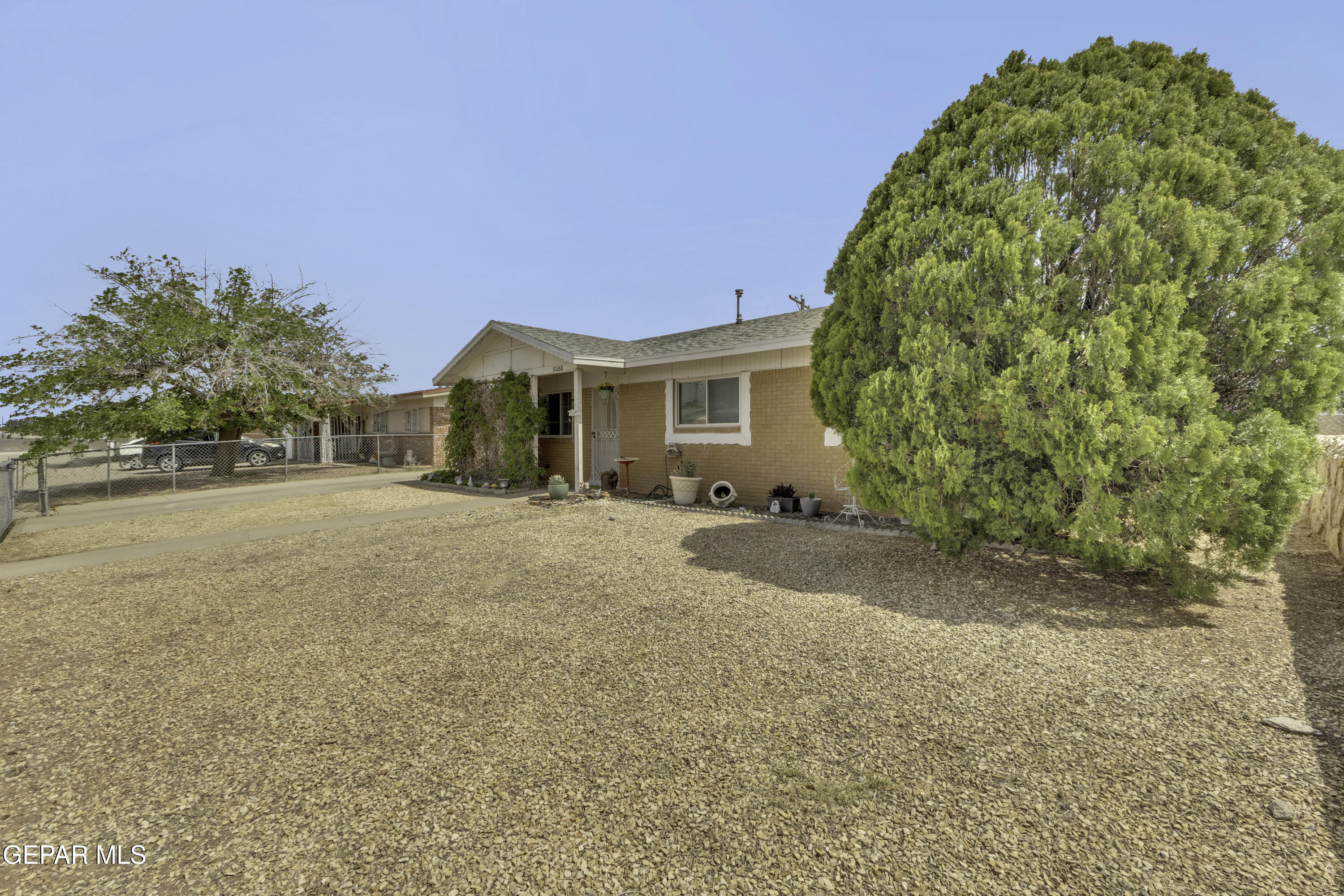 10268 YELLOWSTONE Street