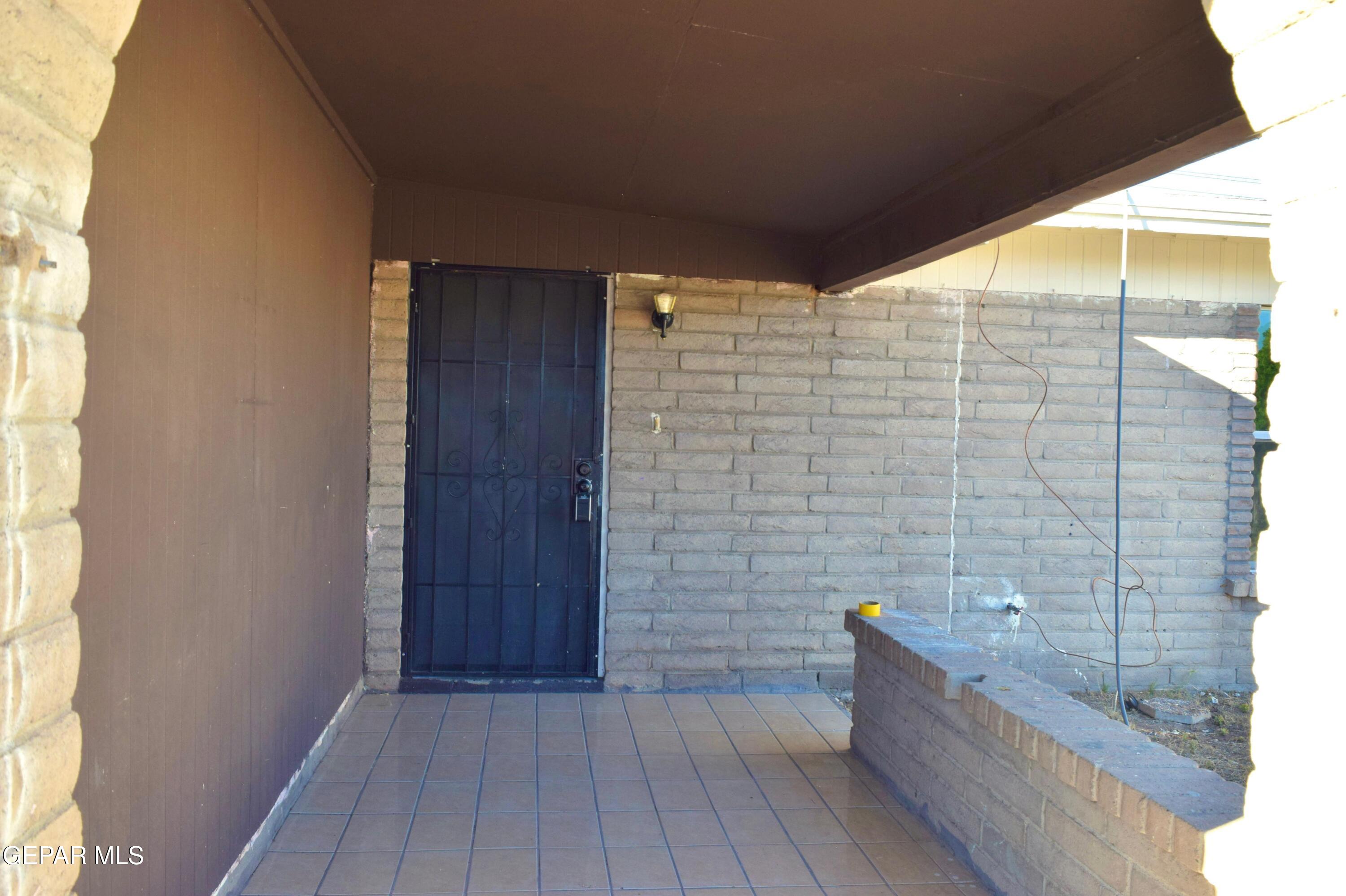 4613 SUN VALLEY Drive