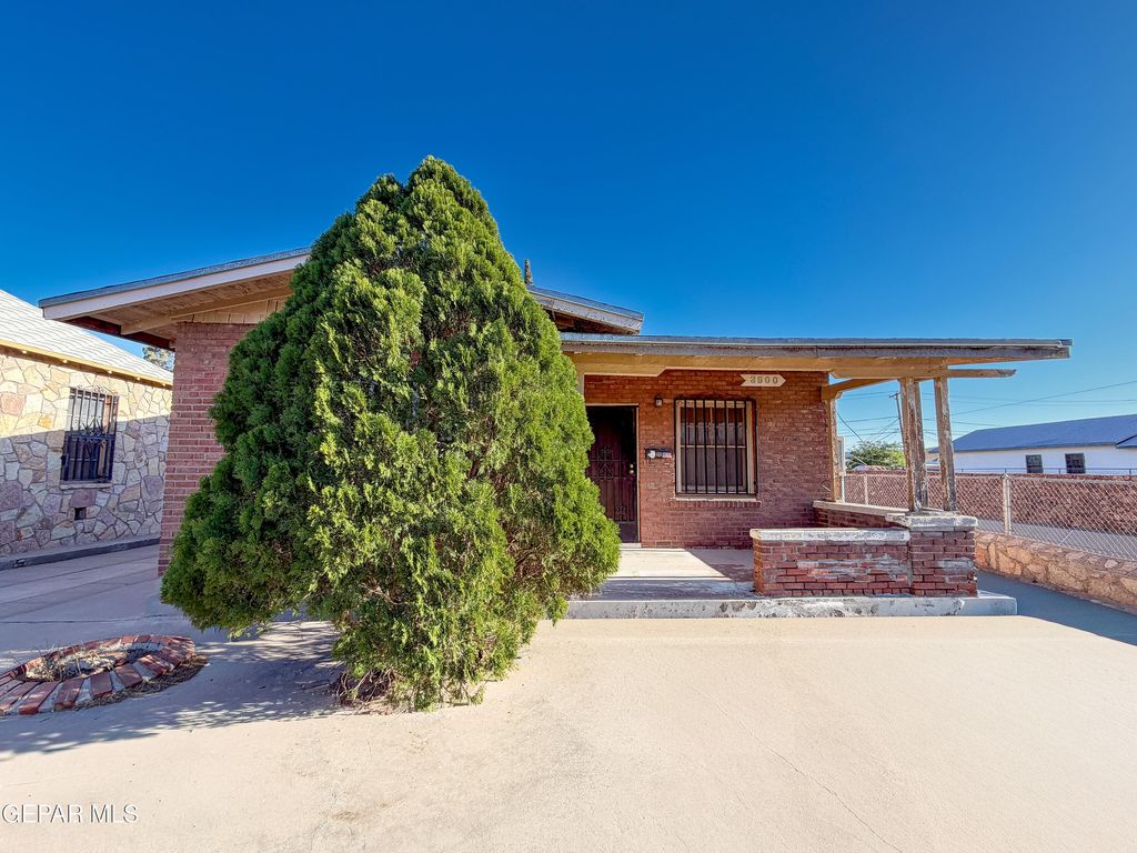 Photo of 3900 TROWBRIDGE Drive, El Paso, TX 79903 (MLS # 942420)