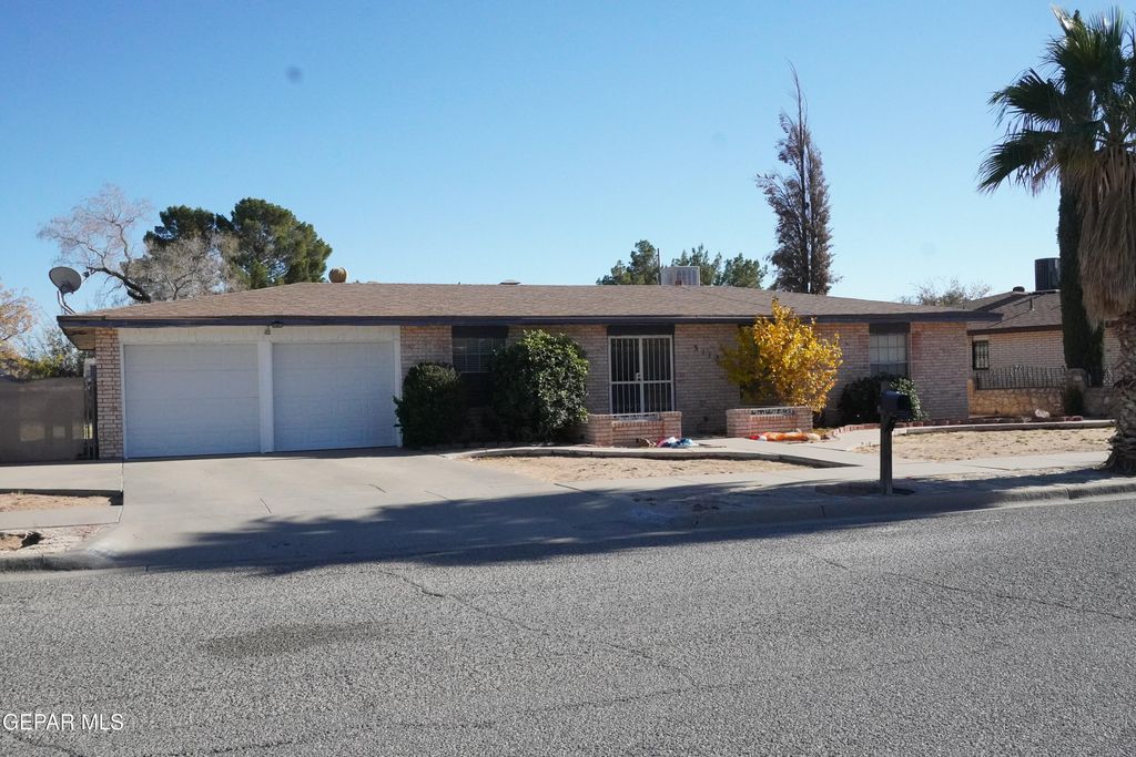Photo of 3112 Edgerock Drive, El Paso, TX 79935 (MLS # 935461)
