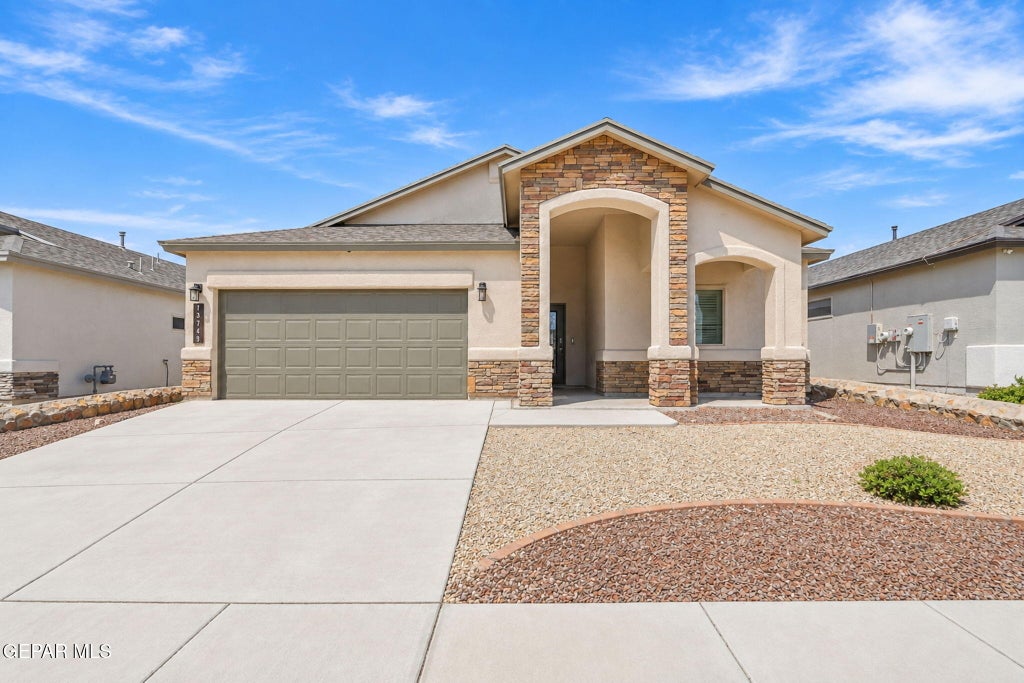 Photo of 13749 Flora Vista Avenue, Horizon City, TX 79928 (MLS # 951679)