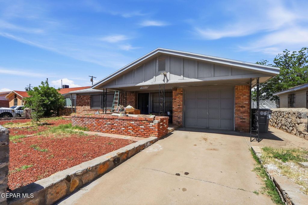 Photo of 10065 QUEBEC Street, El Paso, TX 79924 (MLS # 944840)