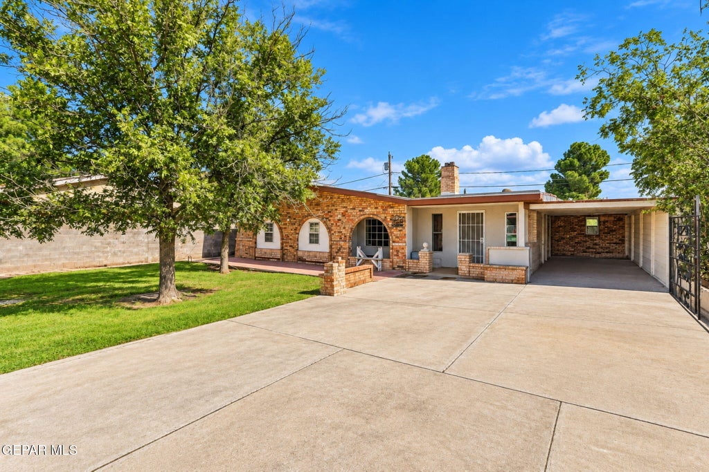 Photo of 11485 Philip Drive, Socorro, TX 79927 (MLS # 953002)