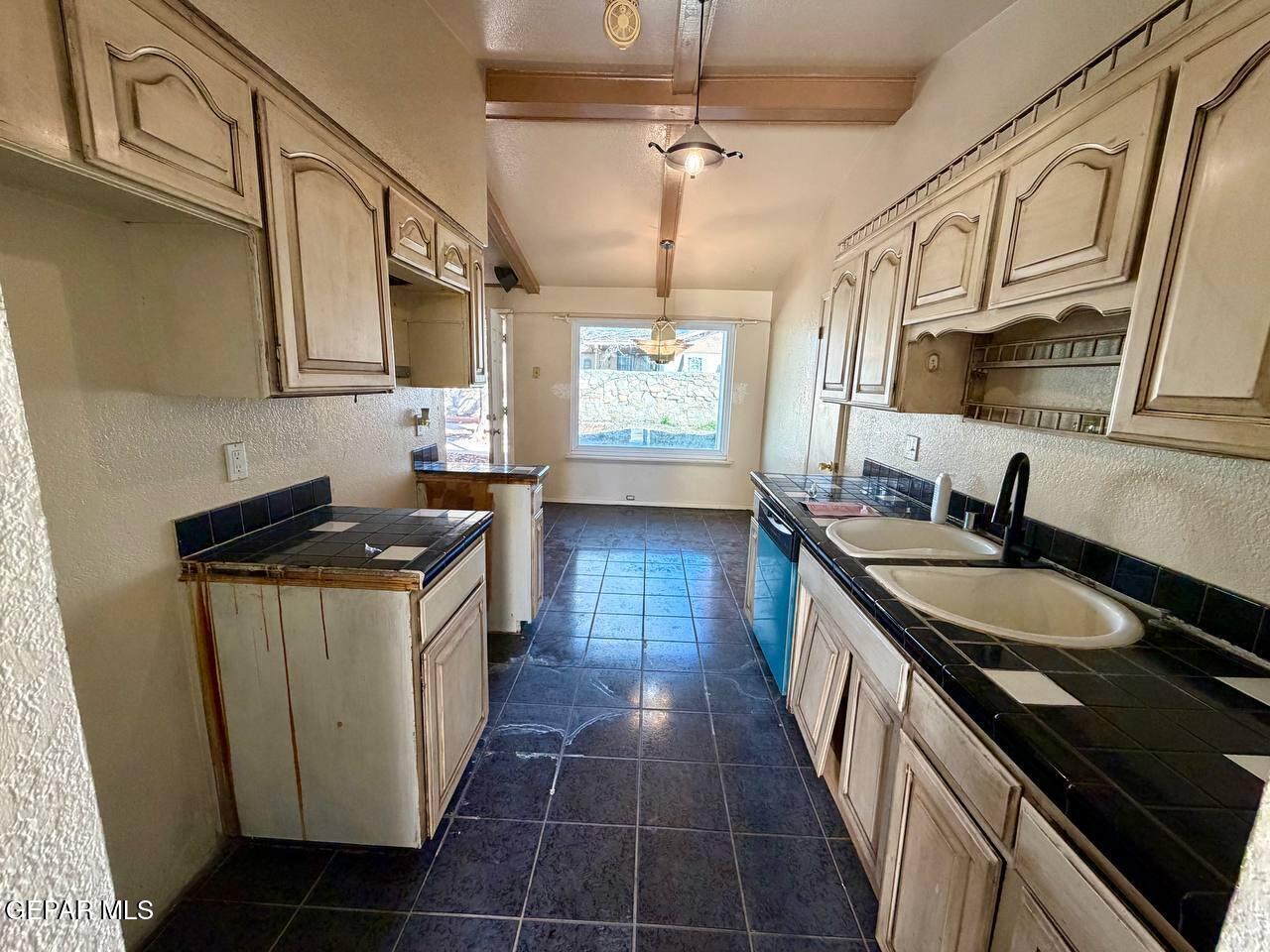 1804 JERRY ABBOTT Street