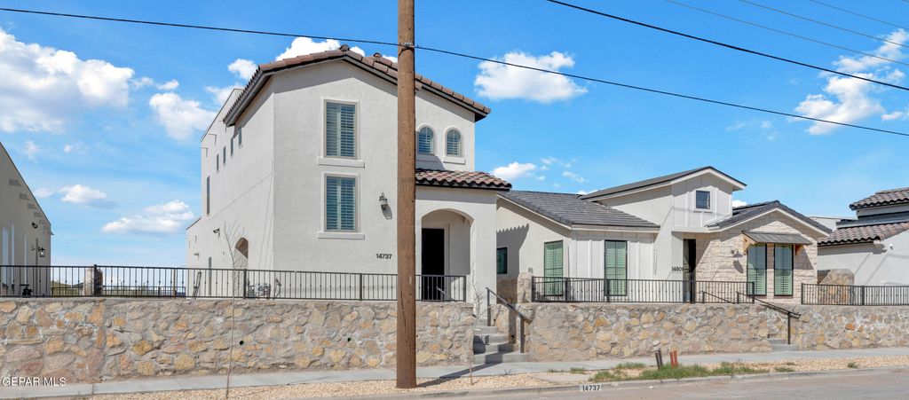 Photo of 14737 PEBBLE HILLS Boulevard, El Paso, TX 79938 (MLS # 940005)