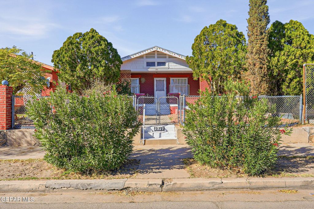 Photo of 2327 E Yandell Drive, El Paso, TX 79903 (MLS # 935152)