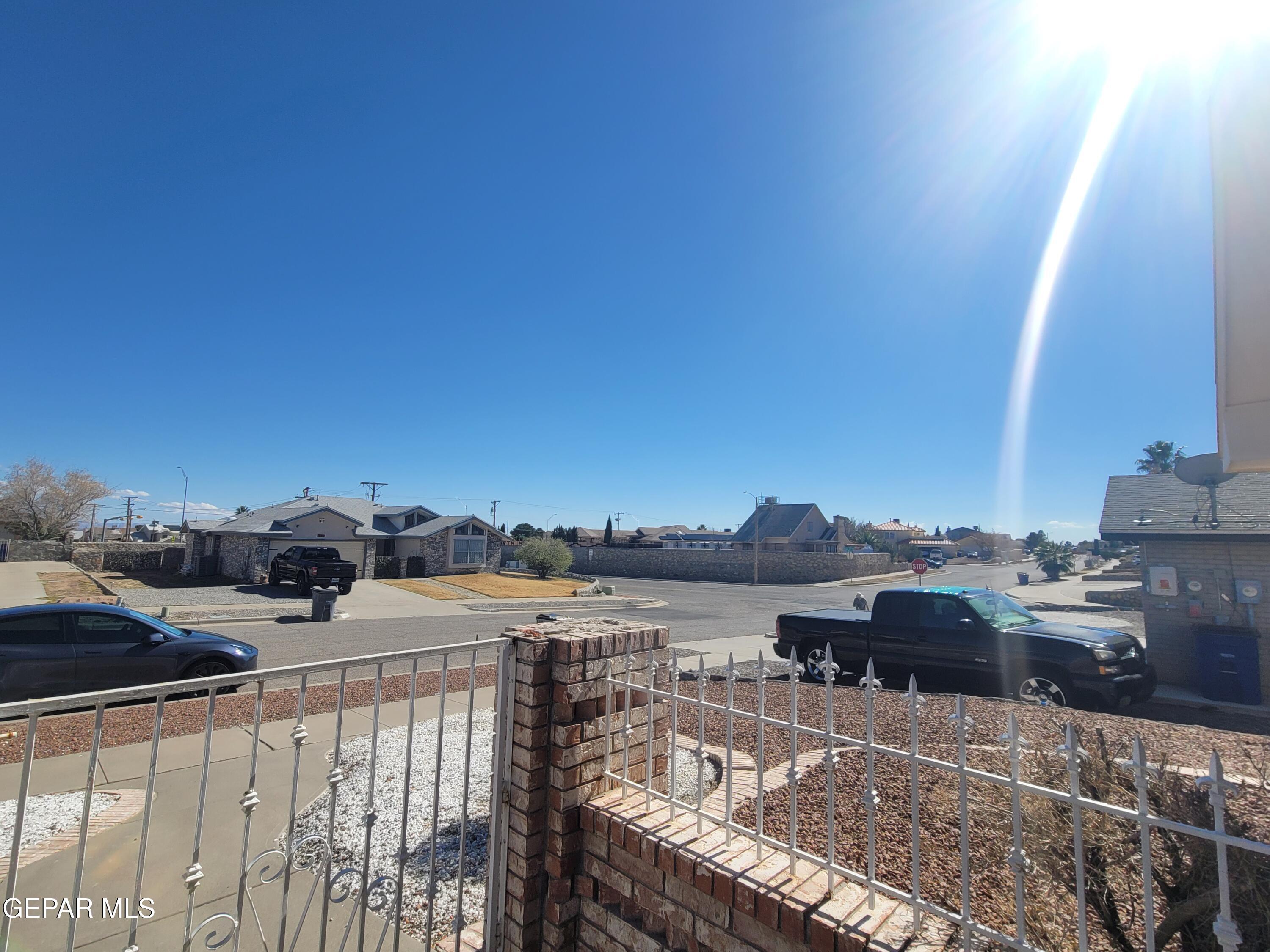 11205 LOMA DEL SOL Drive