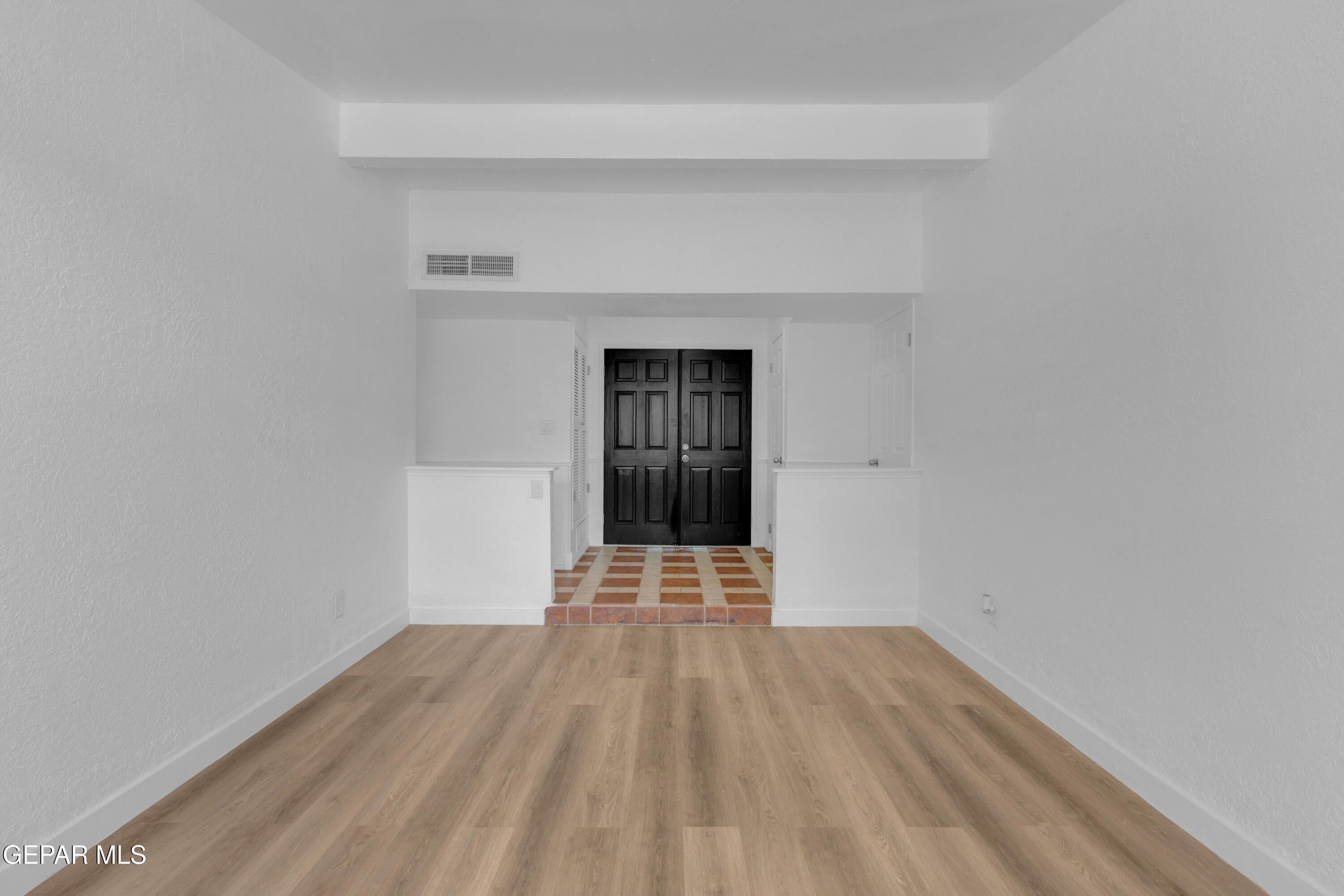 9864 VANDENBURG Street