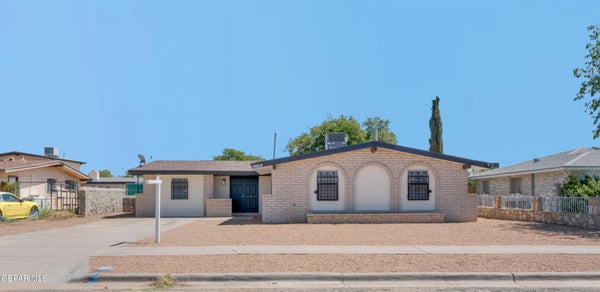 9864 VANDENBURG ST, EL PASO, TX 79924 - Image f6aaf489bebd4a1bae77e8757fbf6d5e/3698630059