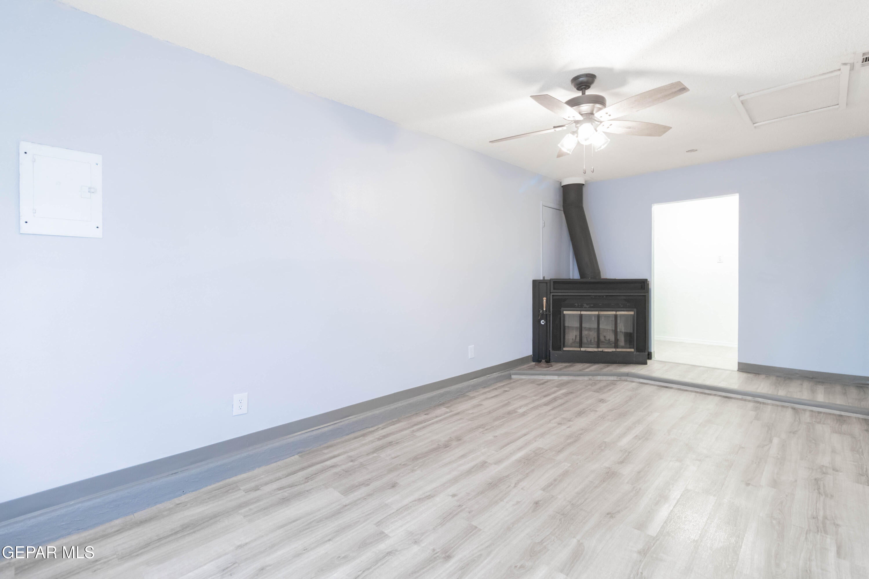 5525 VAN HORN Drive