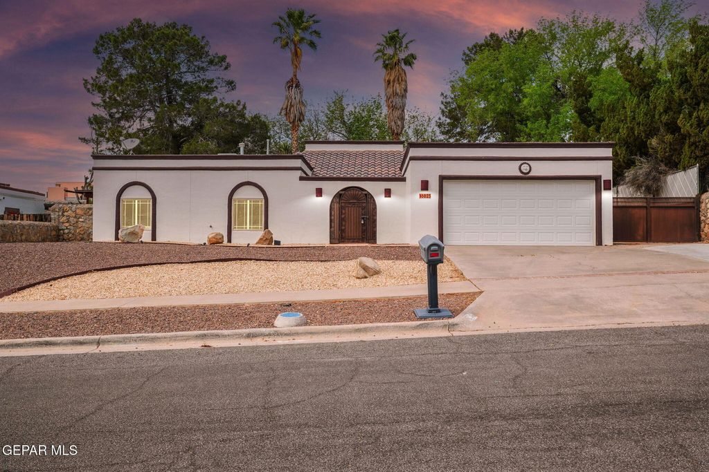 Photo of 6625 TARASCAS Drive, El Paso, TX 79912 (MLS # 941816)