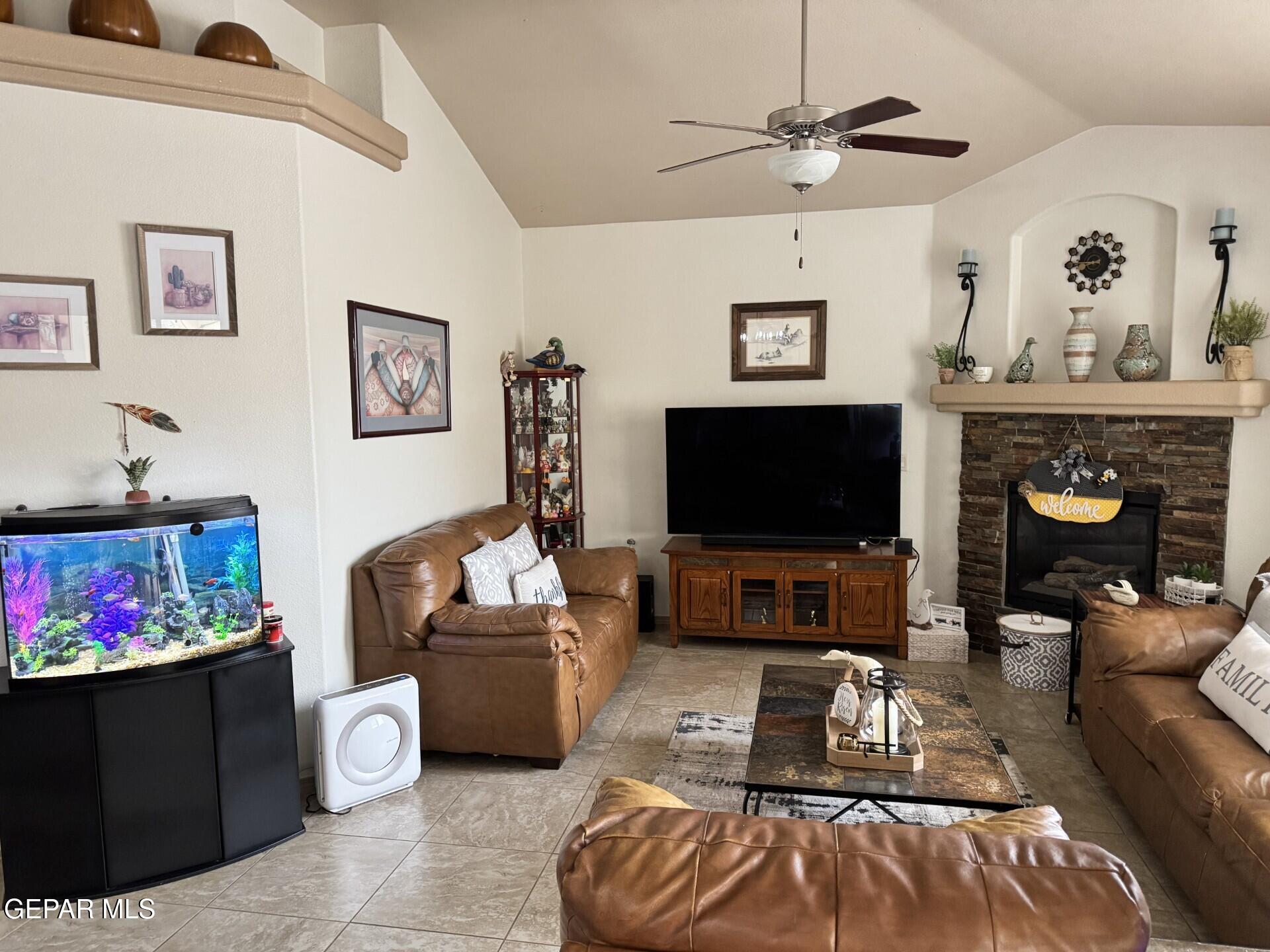 3138 HIDDEN CREEK Drive