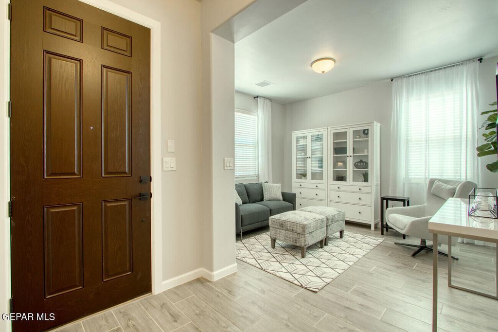 Photo of 908 Pettus Place, El Paso, TX 79928 (MLS # 943297)