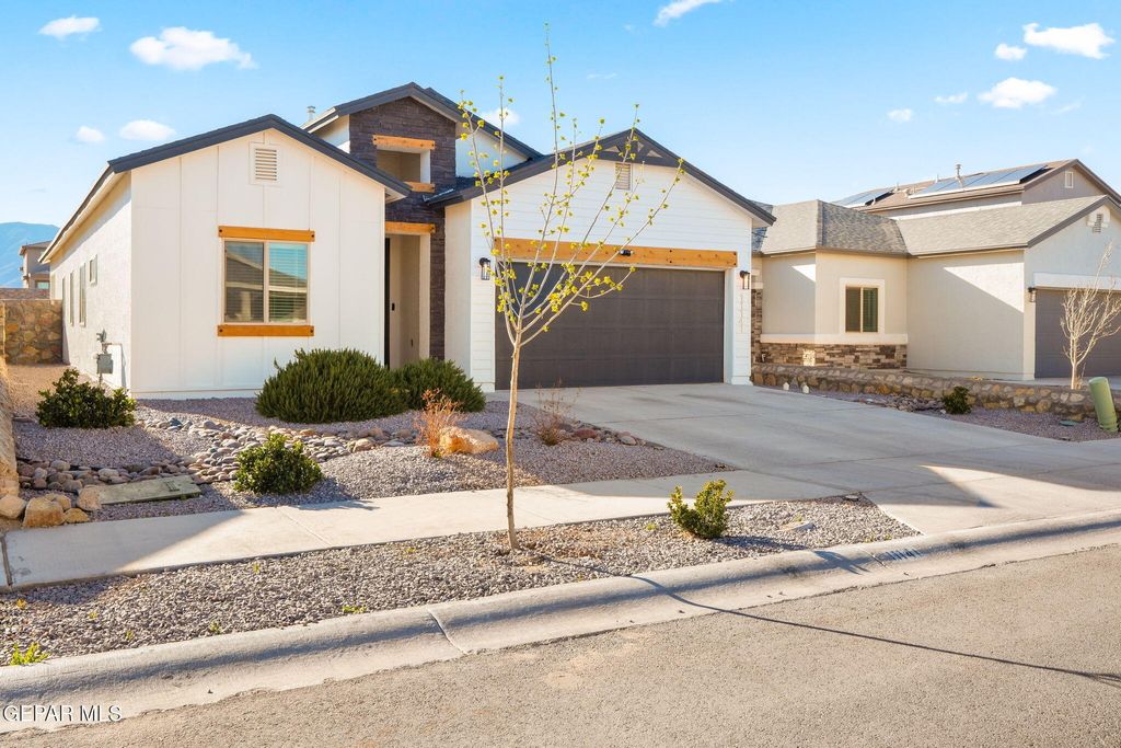 Photo of 11141 BLAZING STAR Place, El Paso, TX 79934 (MLS # 939497)