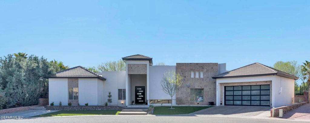 Photo of 6155 WHISTLING SWAN Place, El Paso, TX 79932 (MLS # 940644)