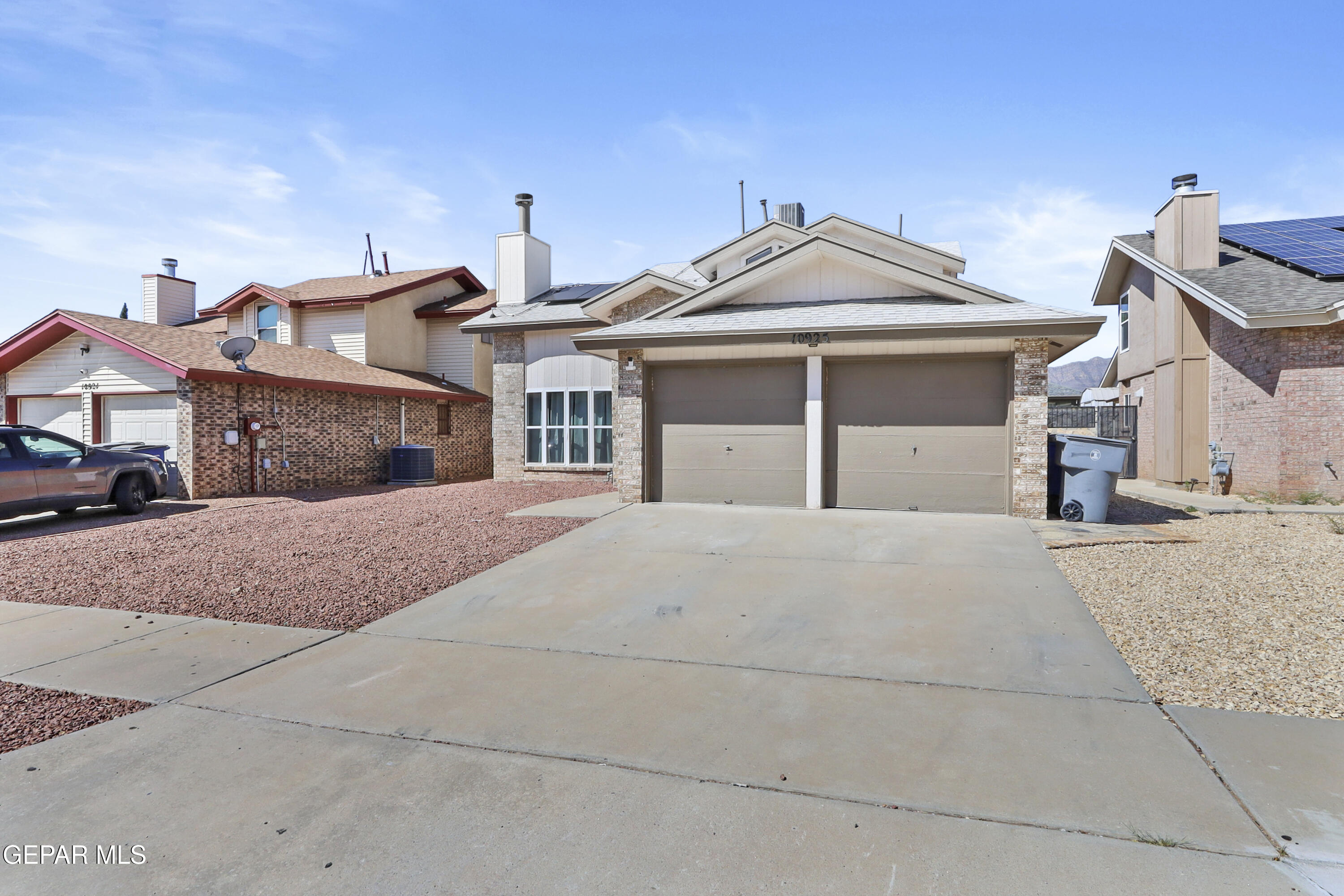 10925 ERNIE BANKS Drive