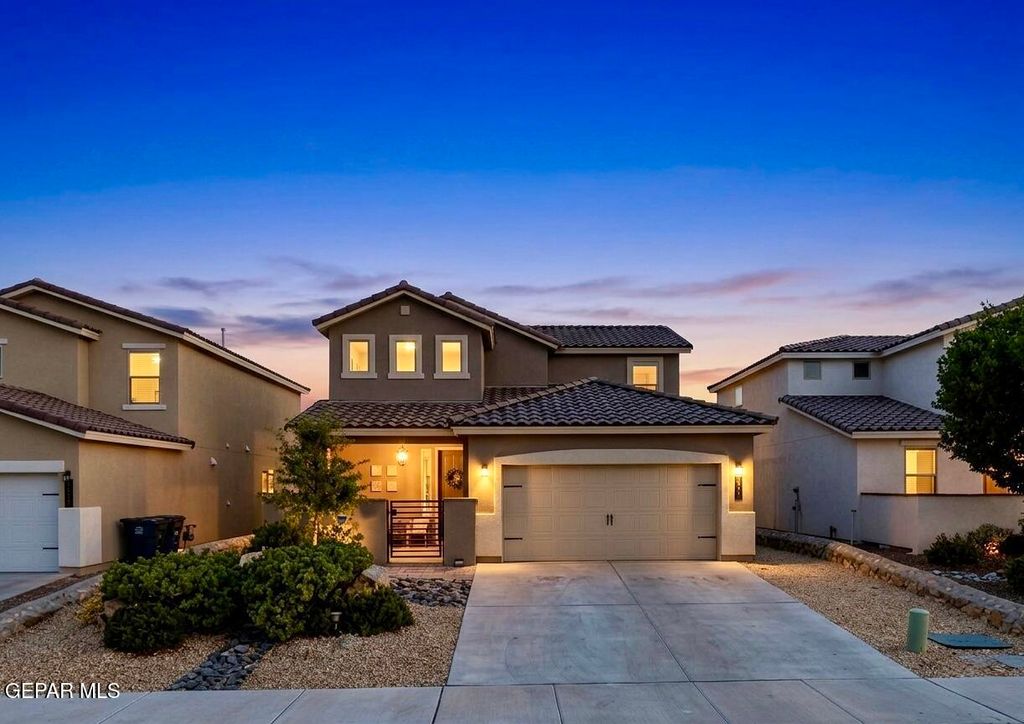 Photo of 987 Aircoupe Way, Horizon City, TX 79928 (MLS # 945992)