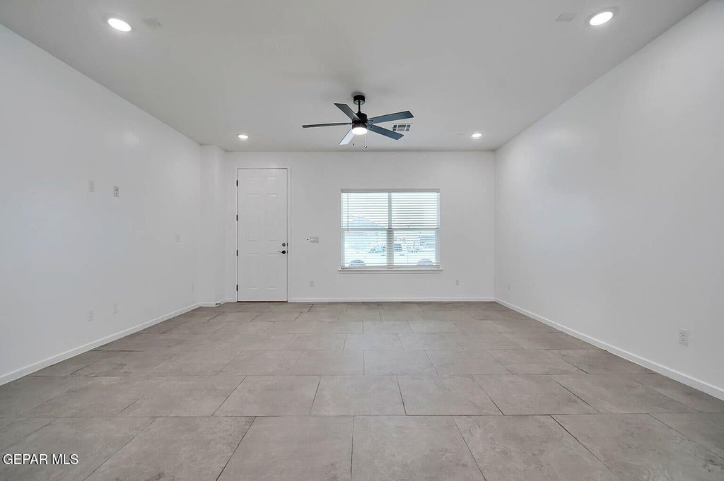 Photo of 13805 Paseo Celeste Drive, Horizon City, TX 79928 (MLS # 953267)