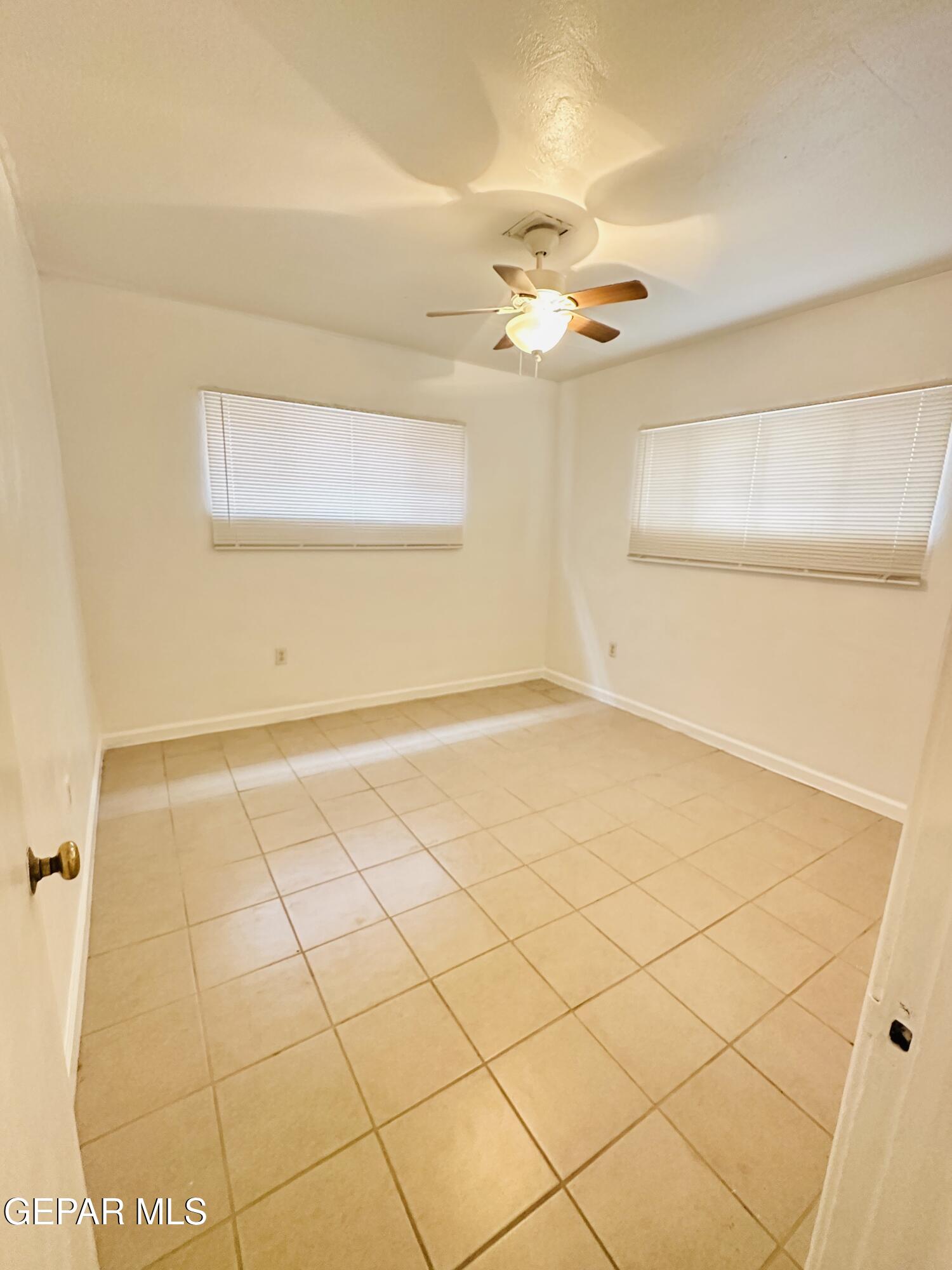 1707 N Stanton Street 2