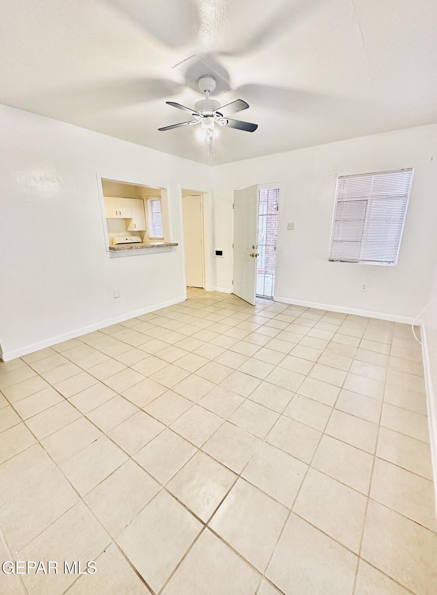 1707 N Stanton Street 2