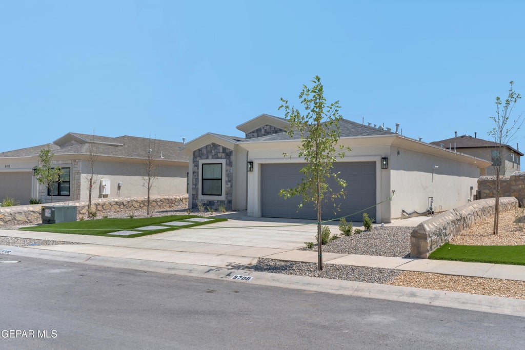 Photo of 5708 Adamsville Avenue, El Paso, TX 79934 (MLS # 945892)