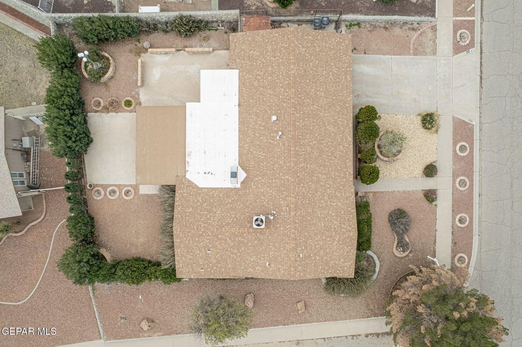 Photo of 10850 VALLE GRANDE Court, El Paso, TX 79935 (MLS # 936283)