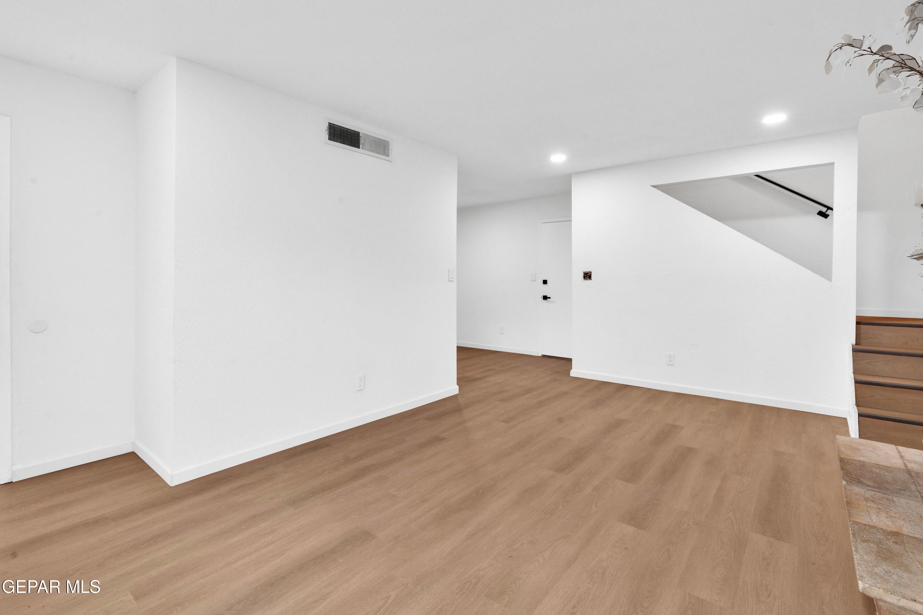 2520 San Jose Avenue 4C