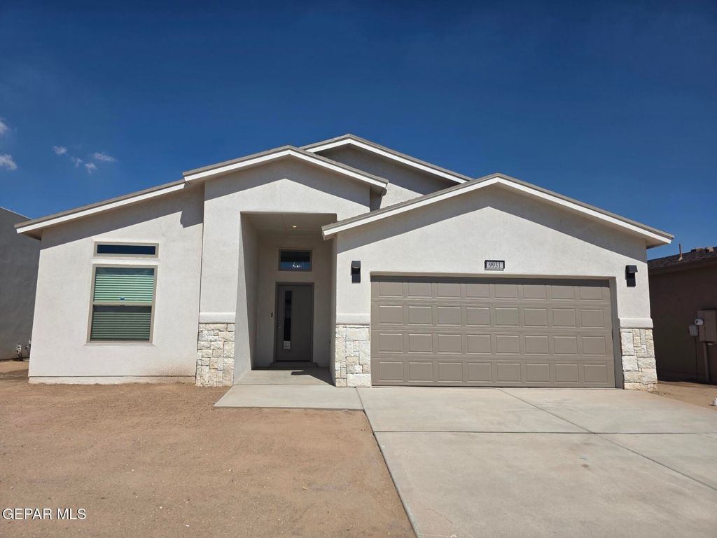 Photo of 9931 Rhiannon Place, Socorro, TX 79927 (MLS # 930664)