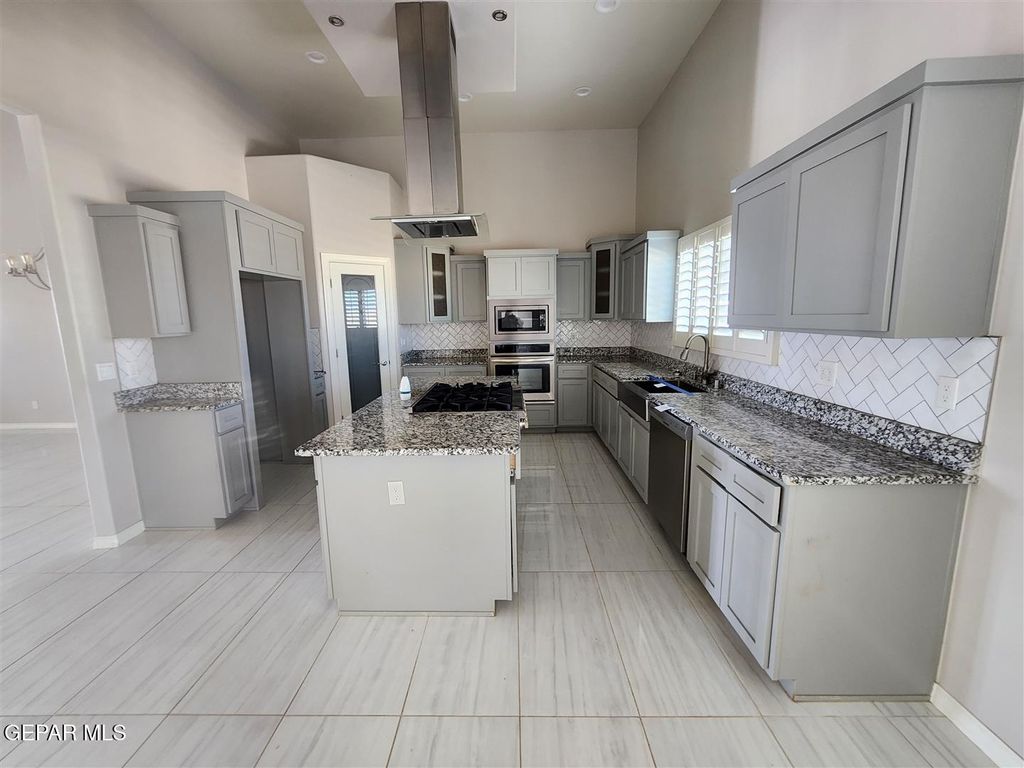 Photo of 12427 TRIPLE CROWN Avenue, El Paso, TX 79928 (MLS # 943281)