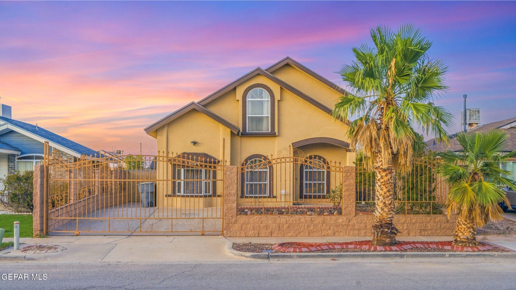Photo of 12064 CASTLE KEEP Circle, El Paso, TX 79936 (MLS # 950143)